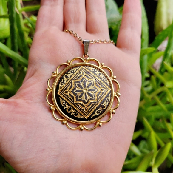 Vintage Ornate Necklace - Picture 8 of 13